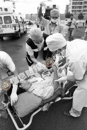 ��خ�^(q��)�e�����а���ȼ�¼���(y��ng)����Ԯ����(x��)��120���ӓ��ȡ����ߡ�